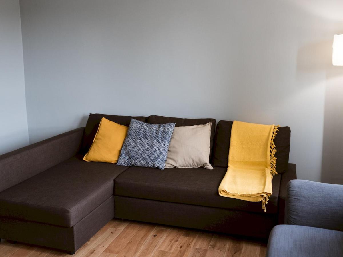 Pass The Keys Cozy Two Bed Flat Near Glasgow Airport & Paisley Exterior photo