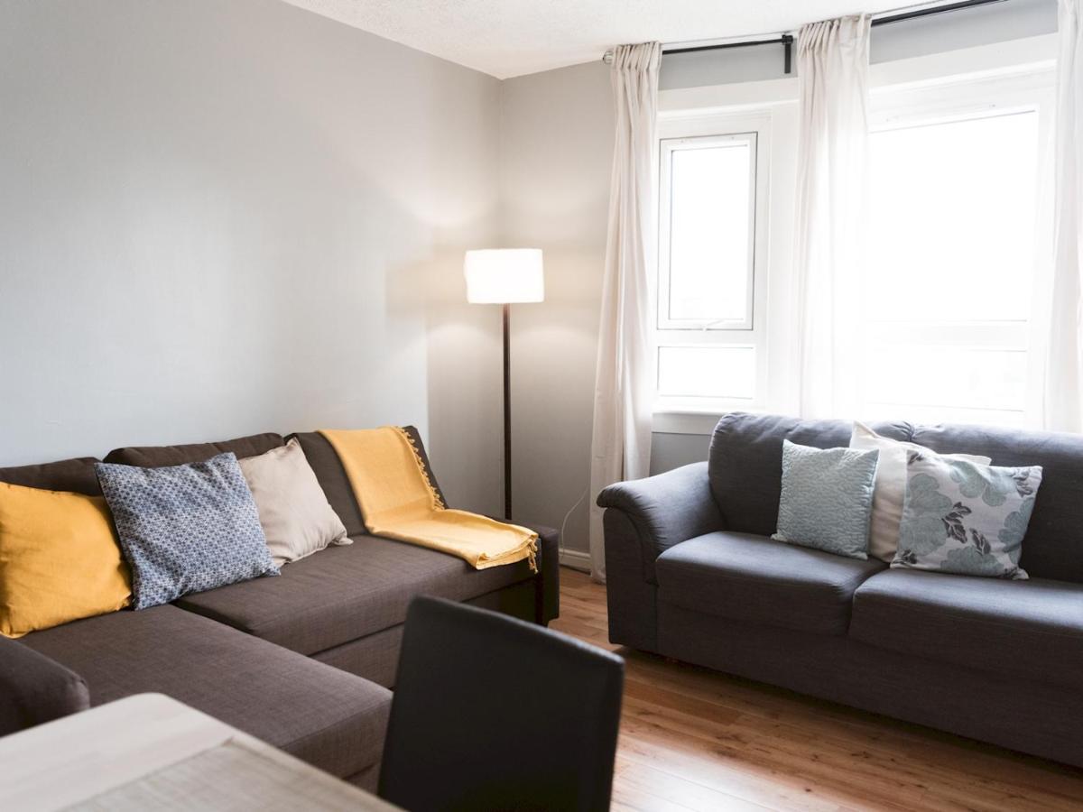 Pass The Keys Cozy Two Bed Flat Near Glasgow Airport & Paisley Exterior photo
